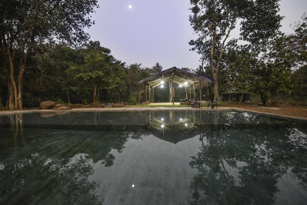 Dudhsagar Plantation Villa Cormonem Bagian luar foto